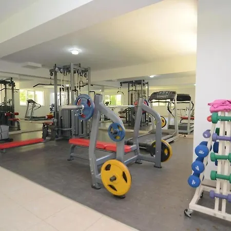 Second Building By Beach/второй комплекс у пляжа Alanya